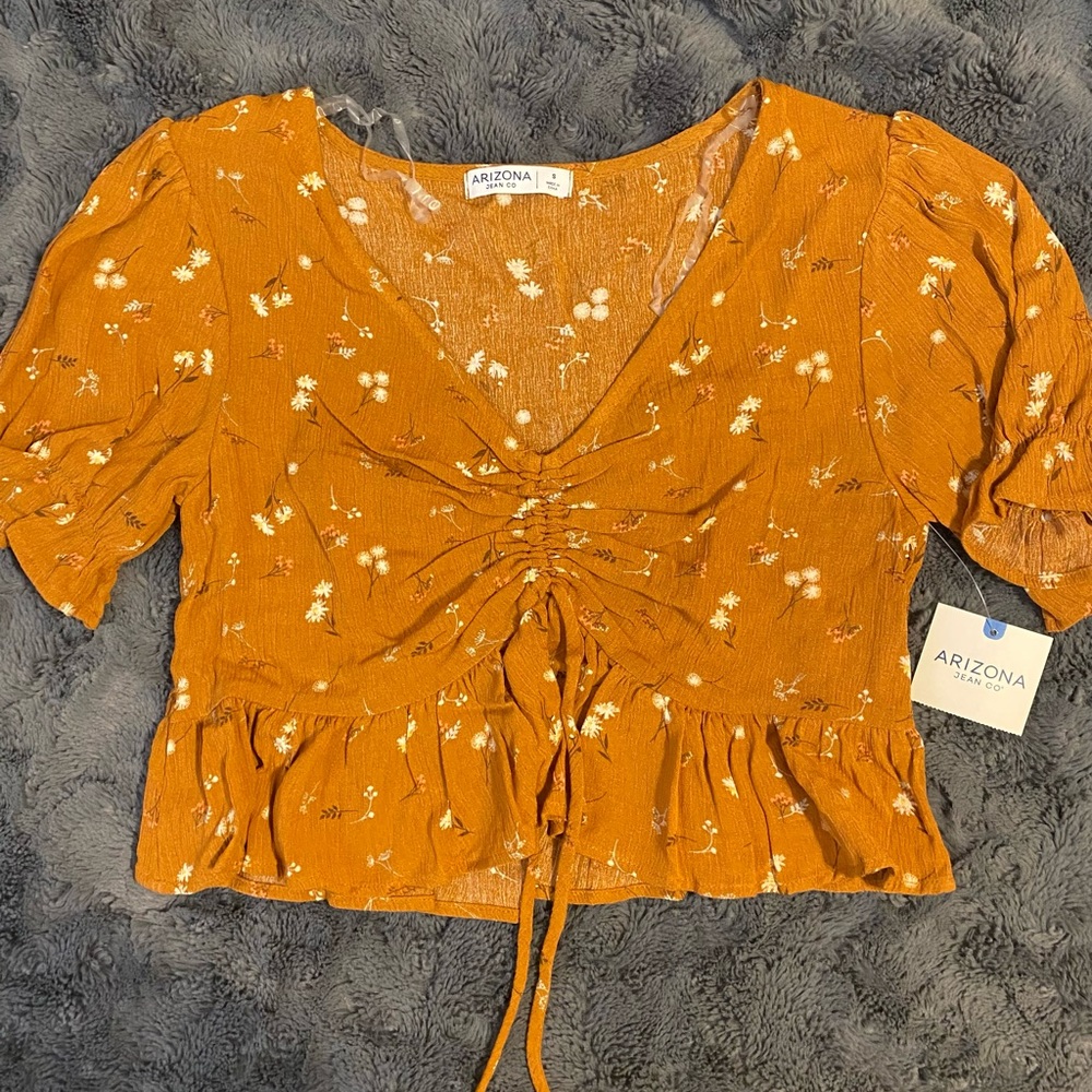 Arizona Cropped Tie-Front Top